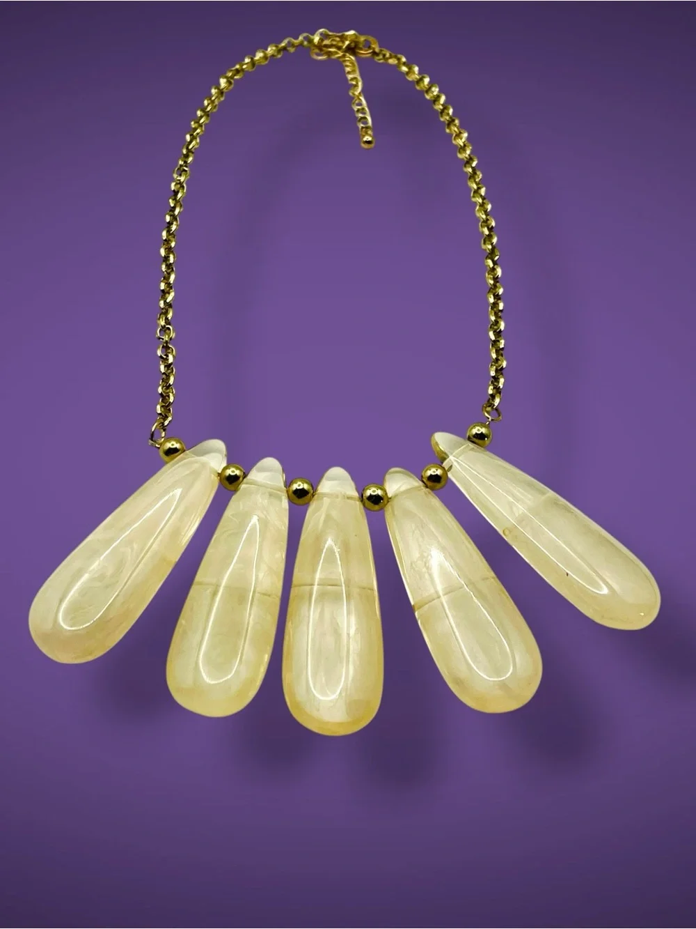 Vintage Lucite Teardrop Statement Bib Necklace Gold Tone Chain Estate Piece